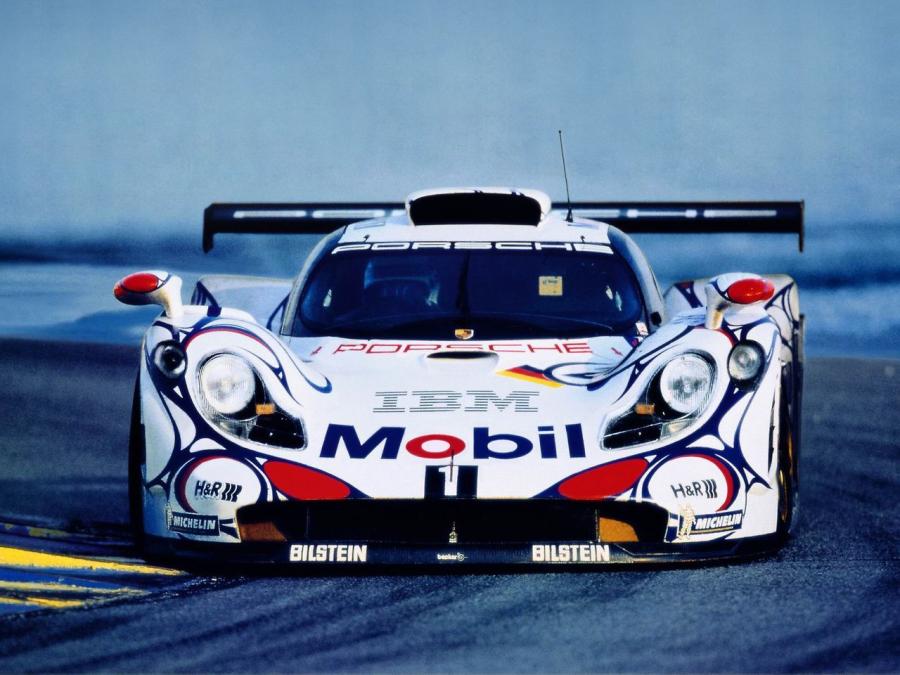  Porsche 911 GT1 1998 года  (фото 17 из 19)